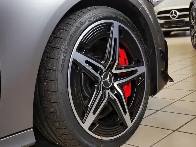 Mercedes-Benz A 45 AMG