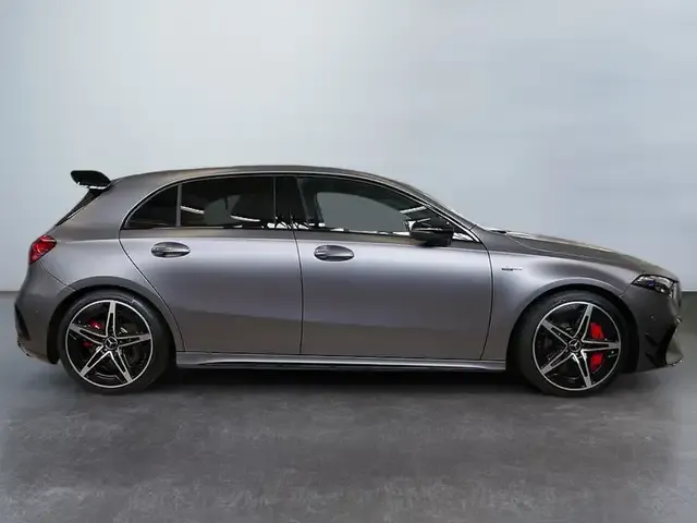 Mercedes-Benz A 45 AMG