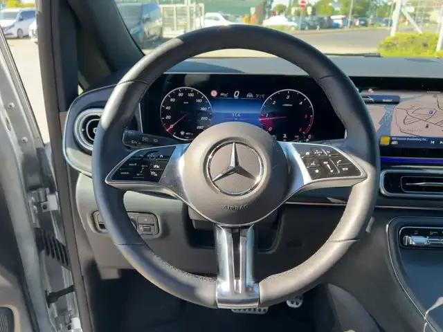Mercedes-Benz V 250
