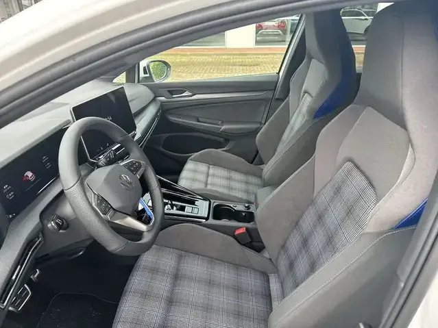 Volkswagen Golf GTE