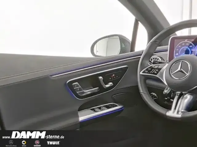 Mercedes-Benz EQE 300