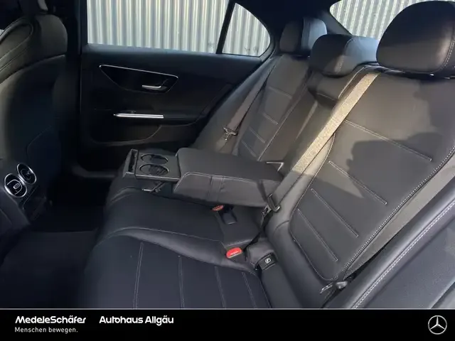 Mercedes-Benz C 180