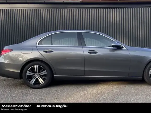 Mercedes-Benz C 180