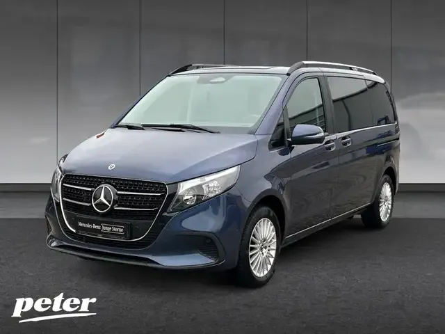 Mercedes-Benz V 220