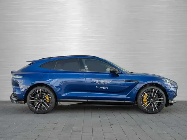 Aston Martin DBX