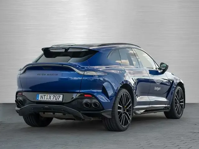Aston Martin DBX