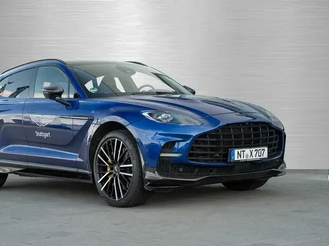 Aston Martin DBX