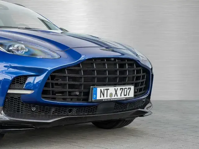 Aston Martin DBX