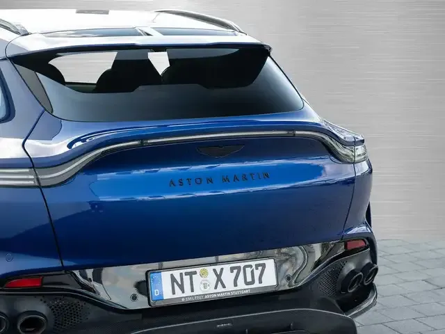 Aston Martin DBX