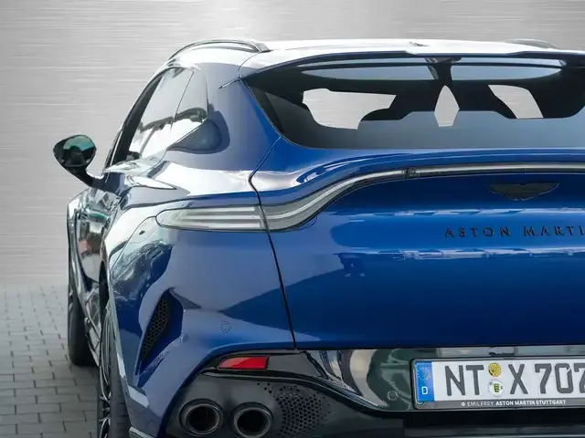 Aston Martin DBX