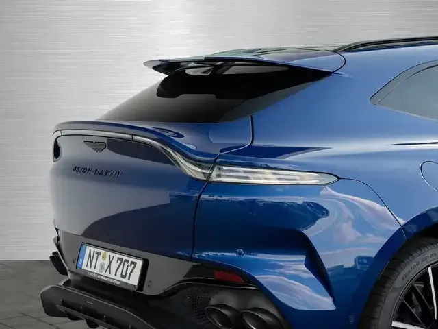 Aston Martin DBX