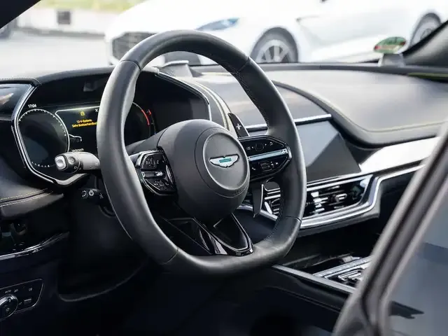 Aston Martin DBX