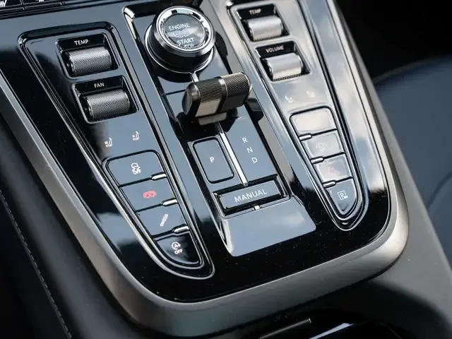 Aston Martin DBX