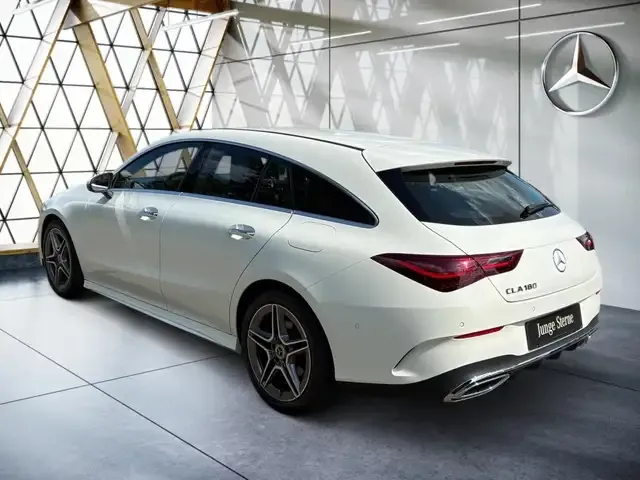 Mercedes-Benz CLA 180