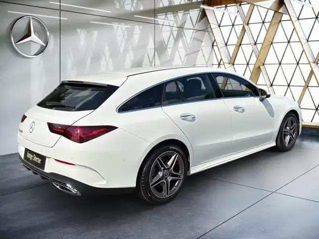 Mercedes-Benz CLA 180