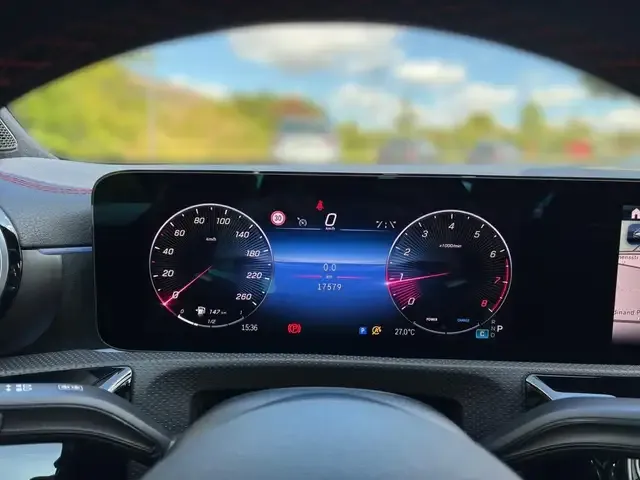 Mercedes-Benz CLA 180