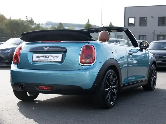 MINI Cooper Cabrio