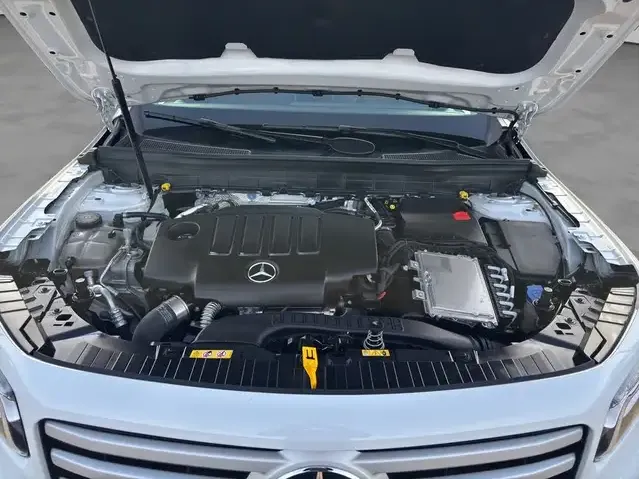 Mercedes-Benz GLB 200