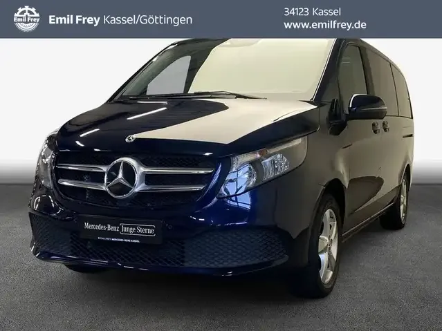 Mercedes-Benz V 220