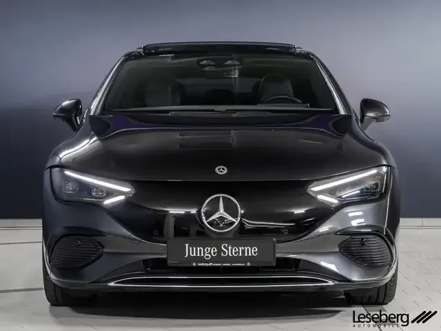 Mercedes-Benz EQE 300