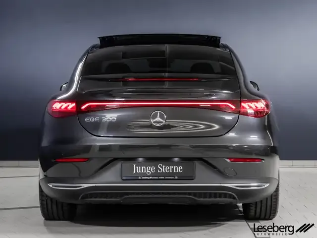 Mercedes-Benz EQE 300
