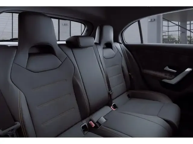 Mercedes-Benz A 45 AMG