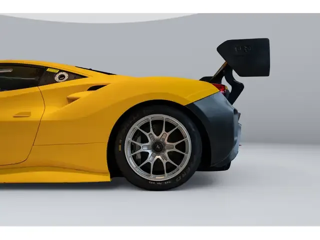 Ferrari 488