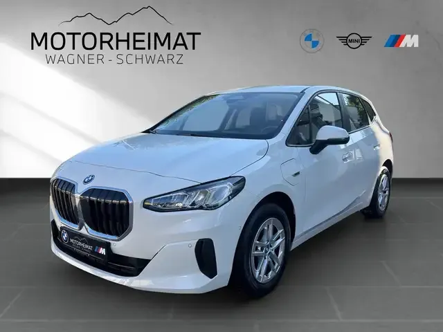 BMW 225