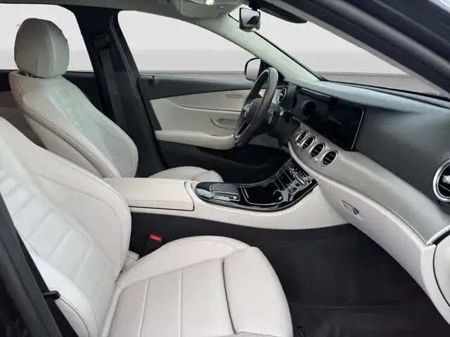 Mercedes-Benz E 400