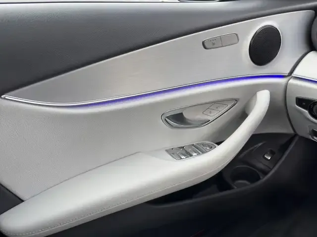 Mercedes-Benz E 400
