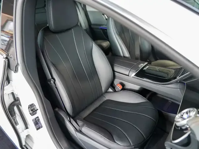 Mercedes-Benz EQE 300