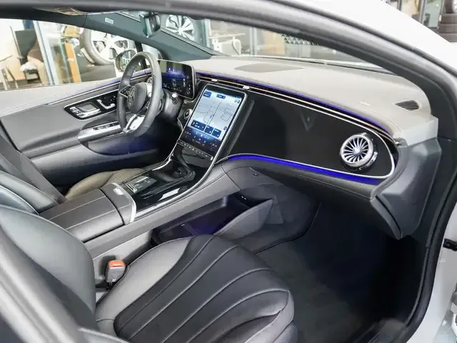 Mercedes-Benz EQE 300