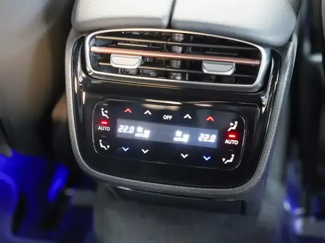 Mercedes-Benz EQE 300