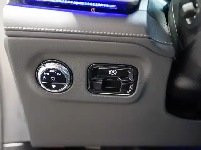 Mercedes-Benz EQE 300