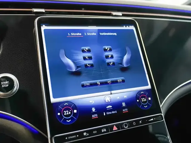 Mercedes-Benz EQE 300