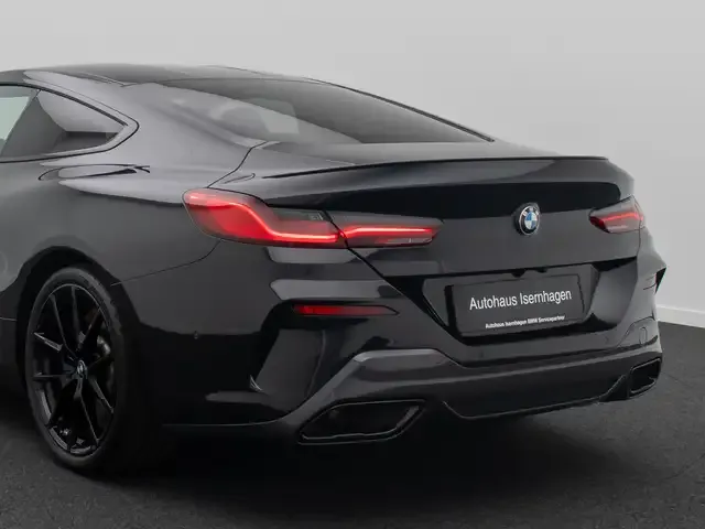 BMW 840