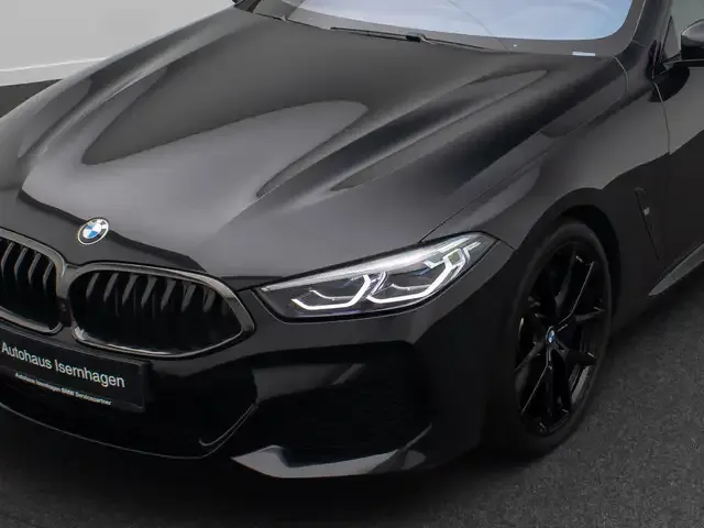 BMW 840
