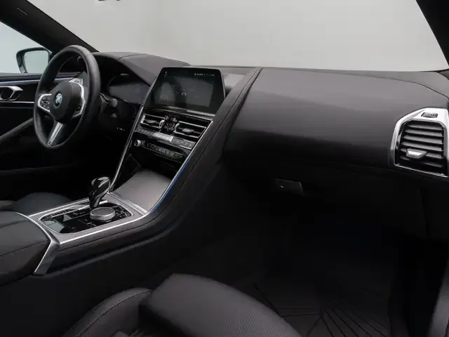 BMW 840