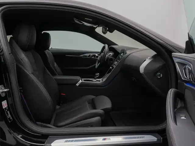 BMW 840