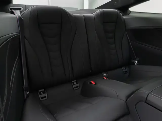 BMW 840