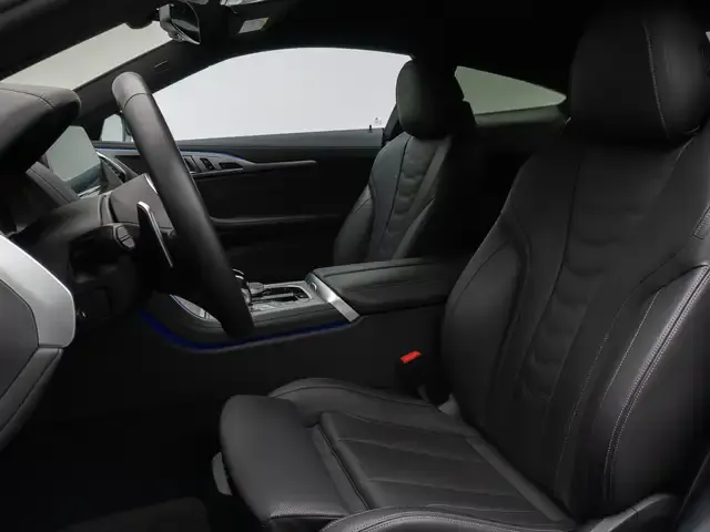 BMW 840