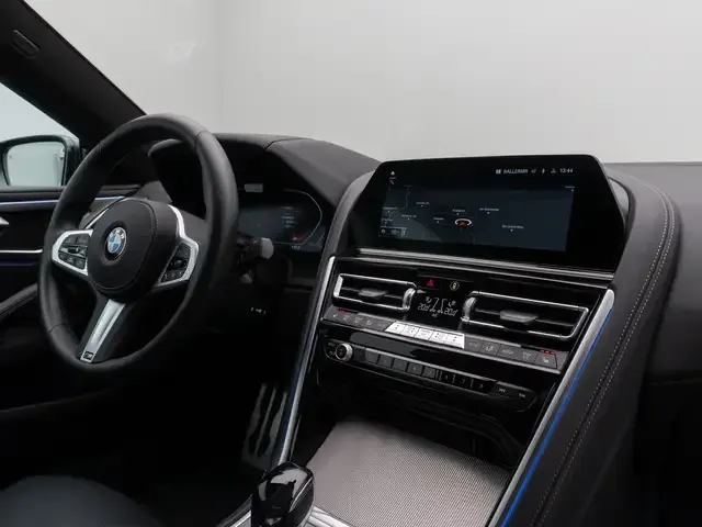 BMW 840