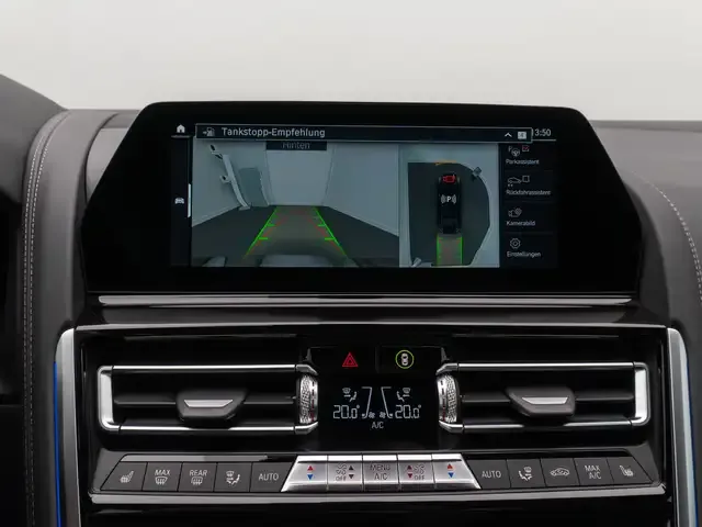 BMW 840