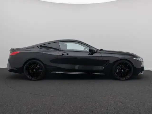 BMW 840