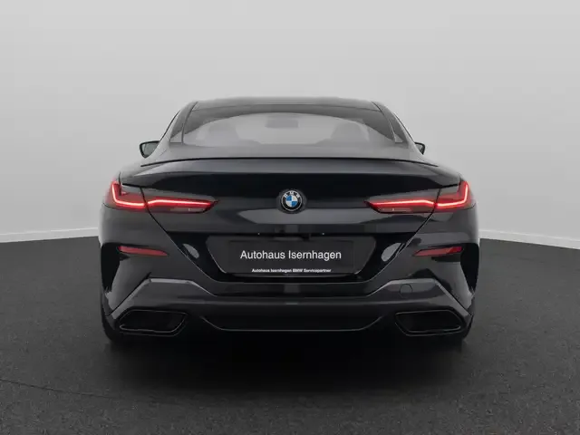 BMW 840
