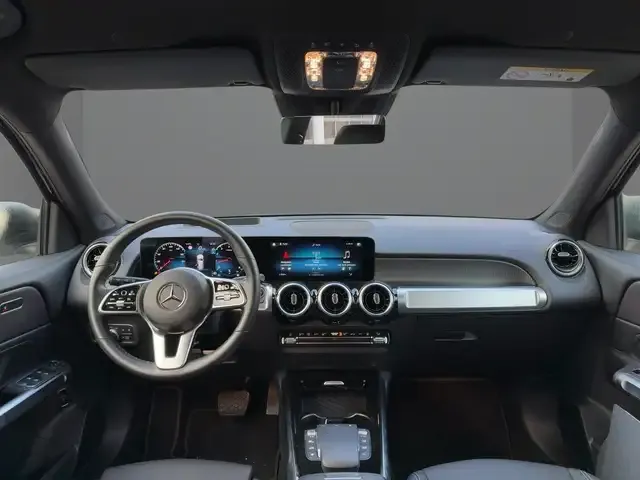 Mercedes-Benz GLB 180