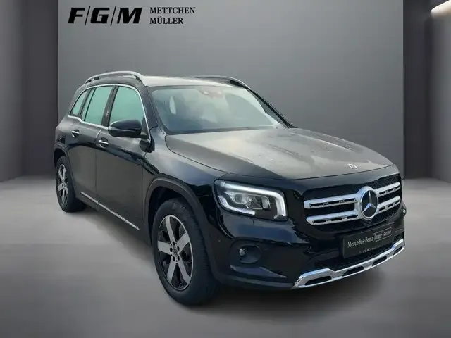 Mercedes-Benz GLB 180