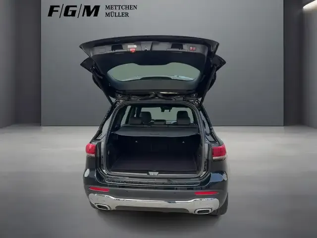 Mercedes-Benz GLB 180