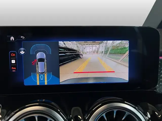 Mercedes-Benz EQB 300