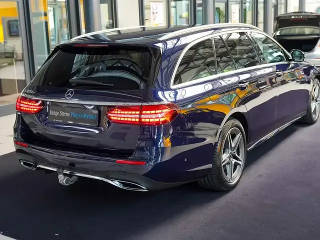 Mercedes-Benz E 300